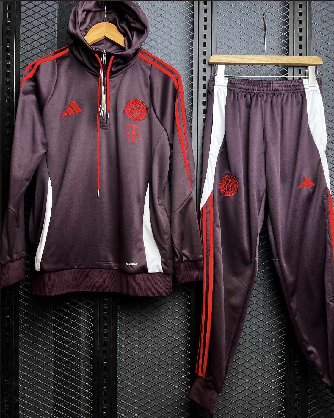 FC Bayern Munchen Training Kit 2PCs